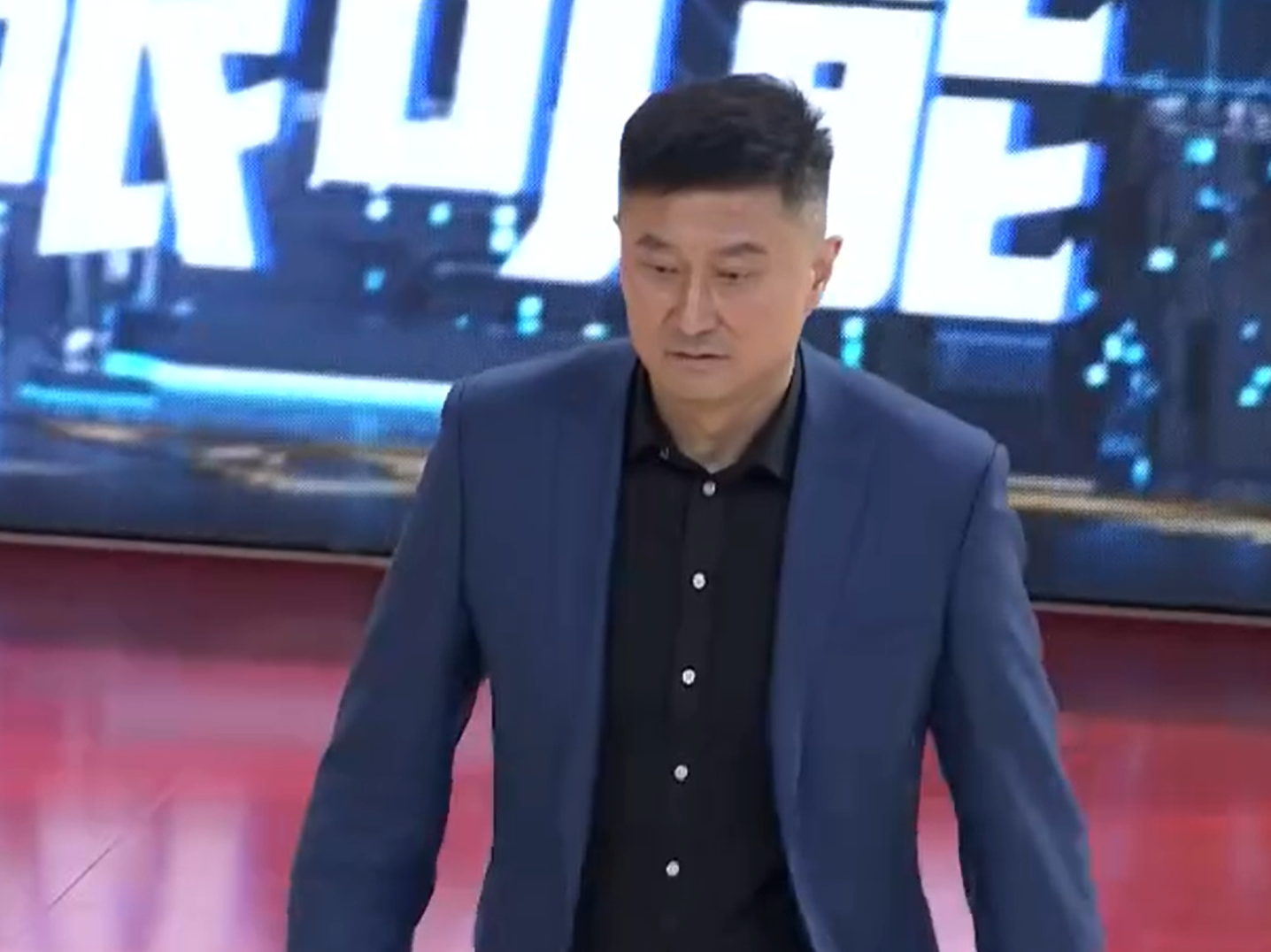 天博体育官方入口-3次输上海！广东队暴露三大隐患，杜锋也是很无奈